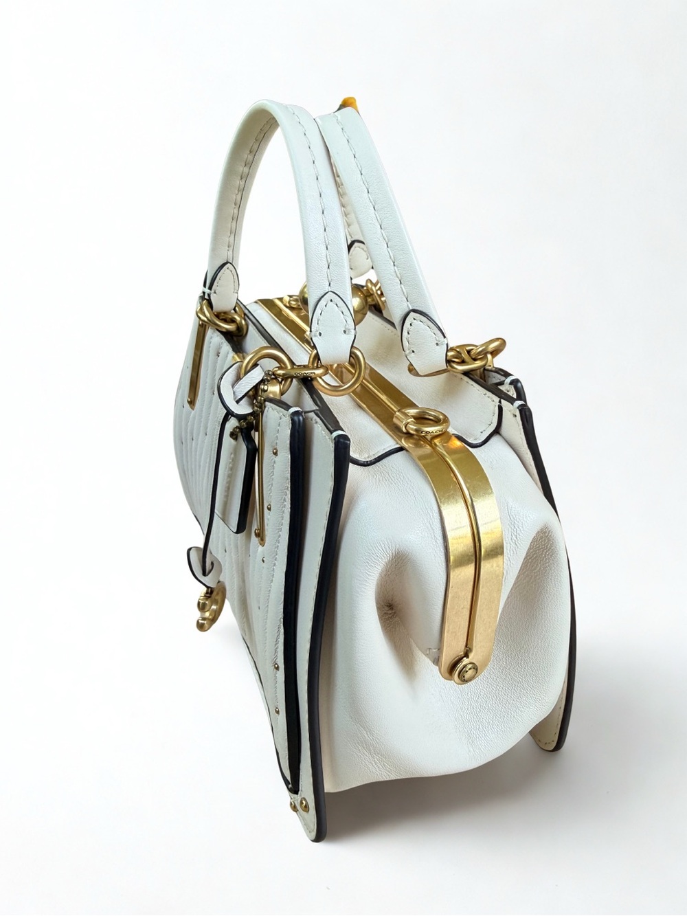 COACH 1941 Kisslock Dreamer 21 Quilted Leather Crossbody Satch Chalk + Dust Bag - Picture 7 of 13